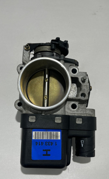 IMG_0433__40140 1999-2000 BMW Z3 2.3 2.8 M52TU Throttle Body / Blue Label / 1433414 / Z3038