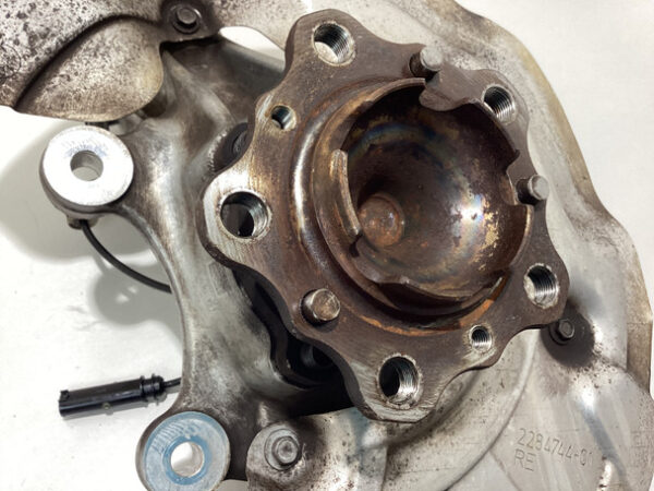 2015-2020 F80 F82 F87 BMW M2 M3 M4 Passenger Front Spindle Hub w/ Control Arms / 95k / F8M06