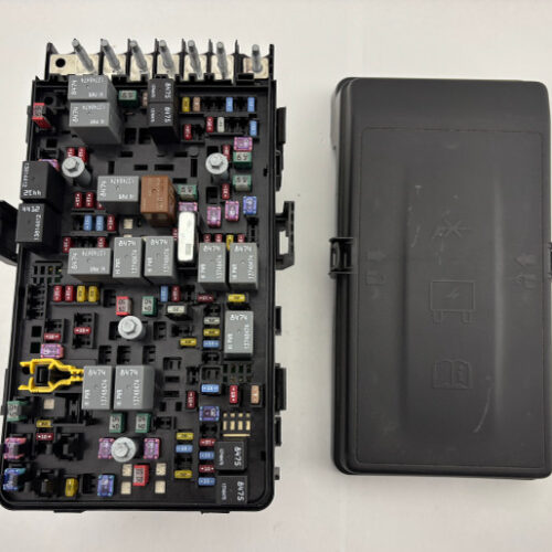 2023 Jeep Gladiator JT Sport Engine Bay Fuse Box / TIPM / 68520912AB / 28K JT003