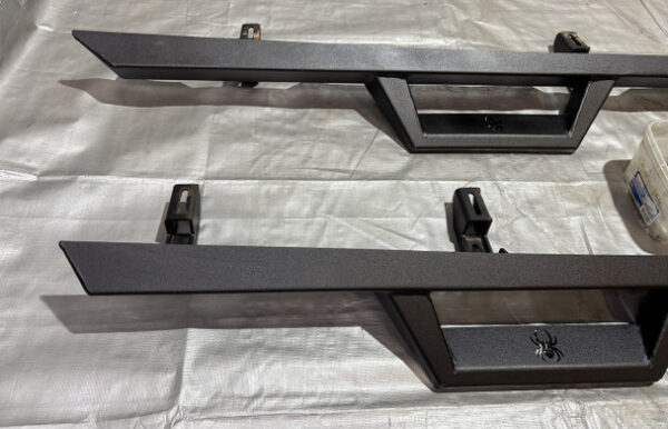 2020-2024 Jeep Gladiator JT Black Widow Aftermarket Side Steps / Rock Rails / Pair / USED / JT003