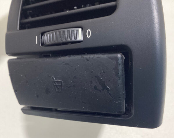 2003-2008 E85 E86 BMW Z4 Passenger Side Air Vent & Cup Holder / Z4051