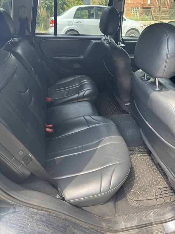 2002 Jeep Grand Cherokee Sport
