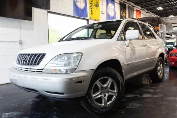 8K0StC5NK8MKWJHuiiQ4ntfWhZQ 2002 Lexus RX 300 Base