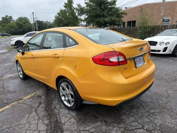 2011 Ford Fiesta SEL 4dr Sedan