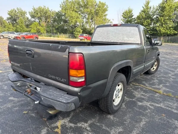 LvumQDkGubF-RCKUnurabmEvgfw 2000 Chevrolet Silverado 1500 LS