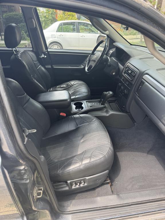 2002 Jeep Grand Cherokee Sport