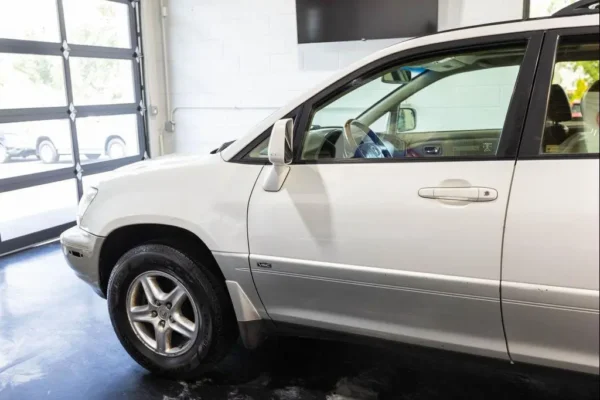 vNk6KOFj3kXO7GYiRvEbQt3I1XE 2002 Lexus RX 300 Base